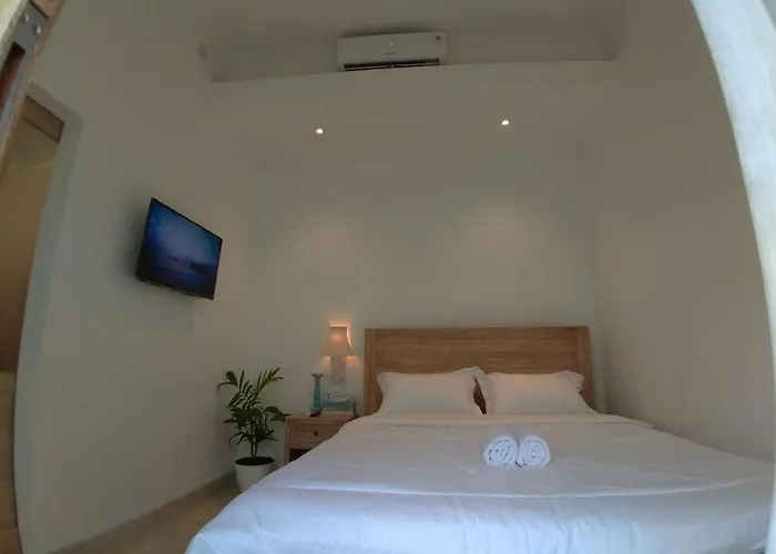 Uma Menuh Surf House *